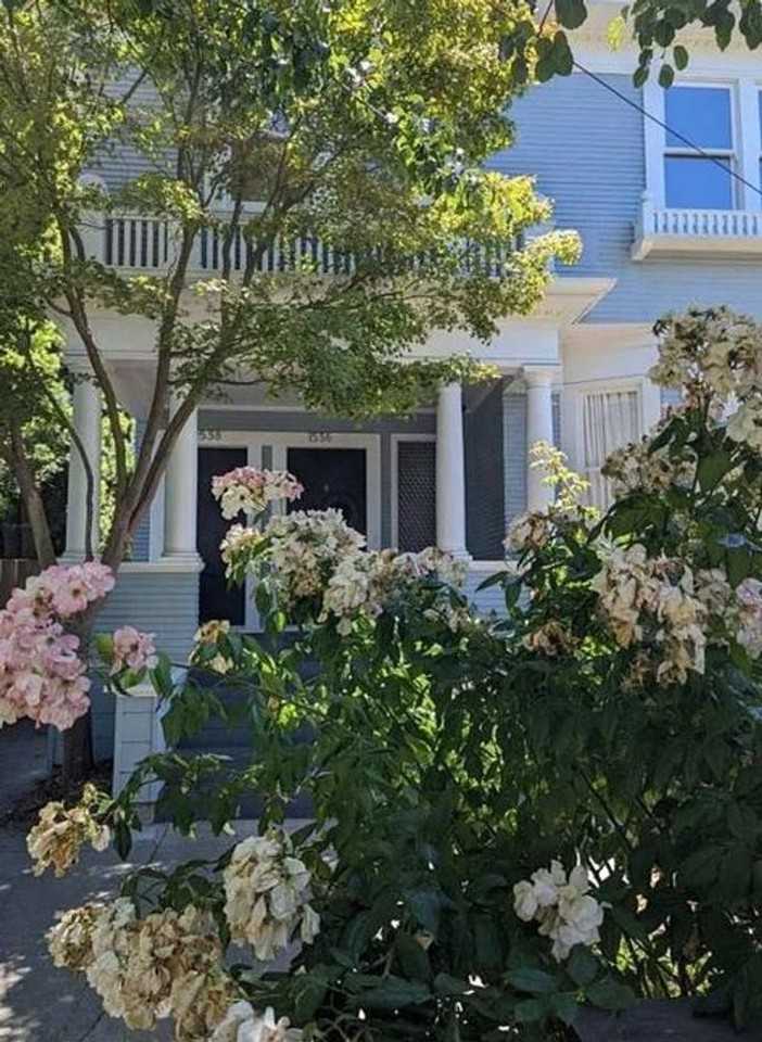 1538 62nd St - Photo 3 of 17