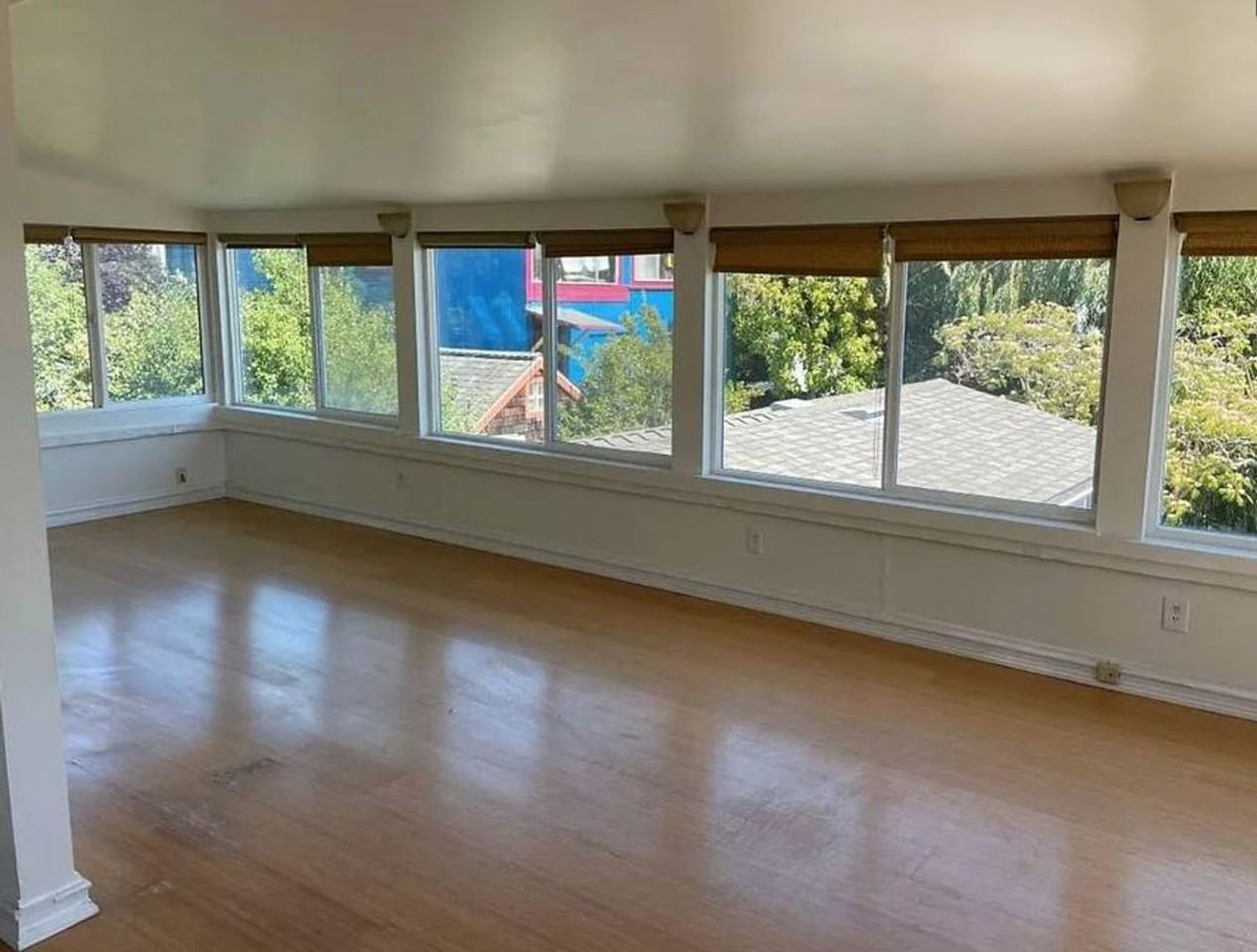 1538 62nd St - Photo 5 of 17