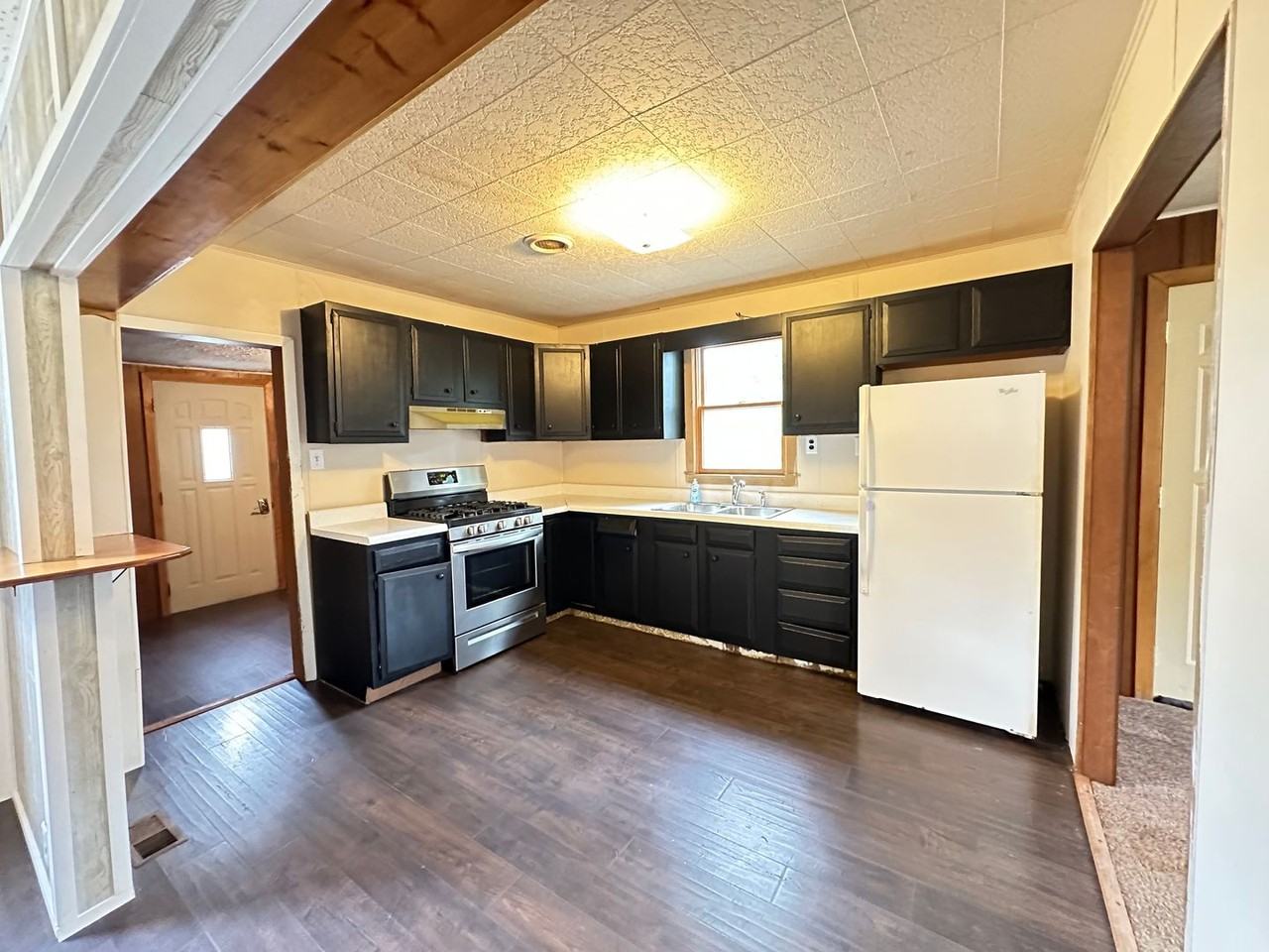 815 William St - Photo 3 of 9