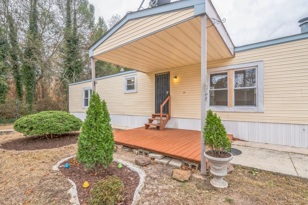 7601 Magnolia Dr - Photo 2 of 27