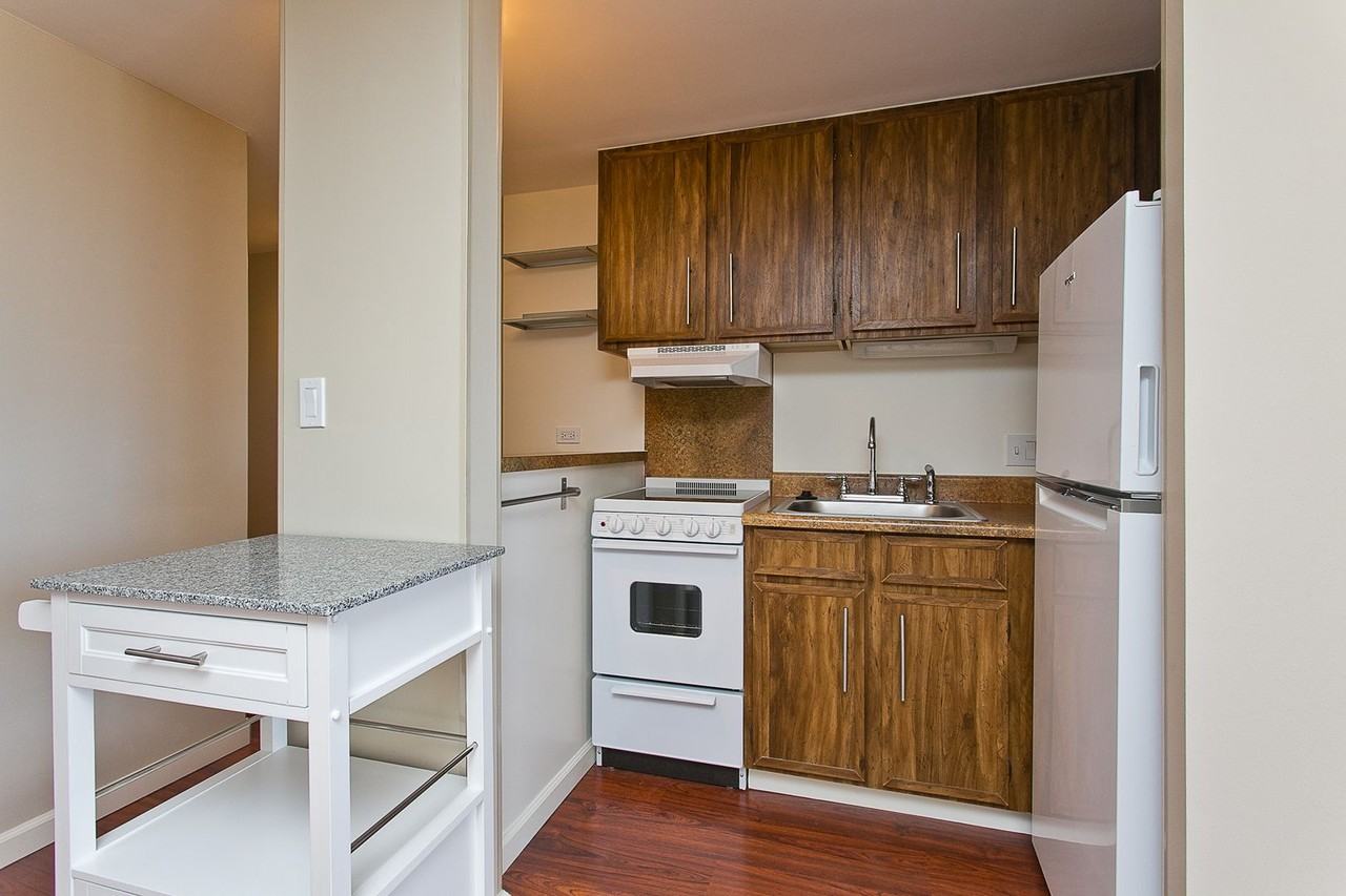 98-288 Kaonohi St #1605 - Photo 6 of 10