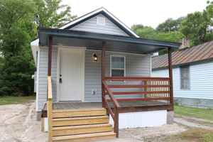 featured image of 113 East St E