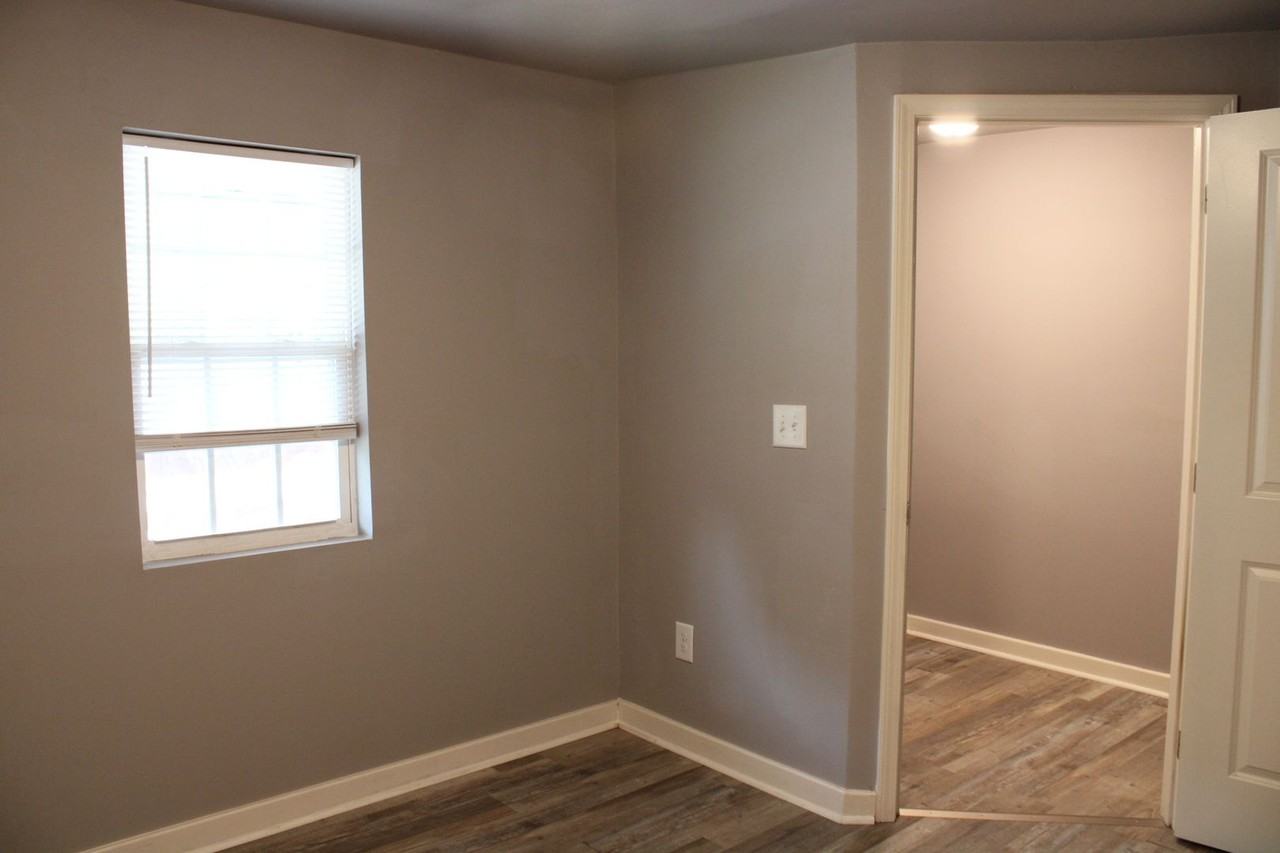 113 East St E - Photo 5 of 14