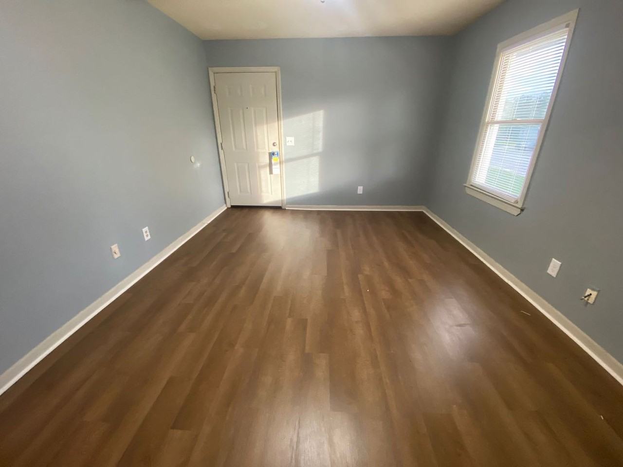 123 Calvin Court - Photo 3 of 15