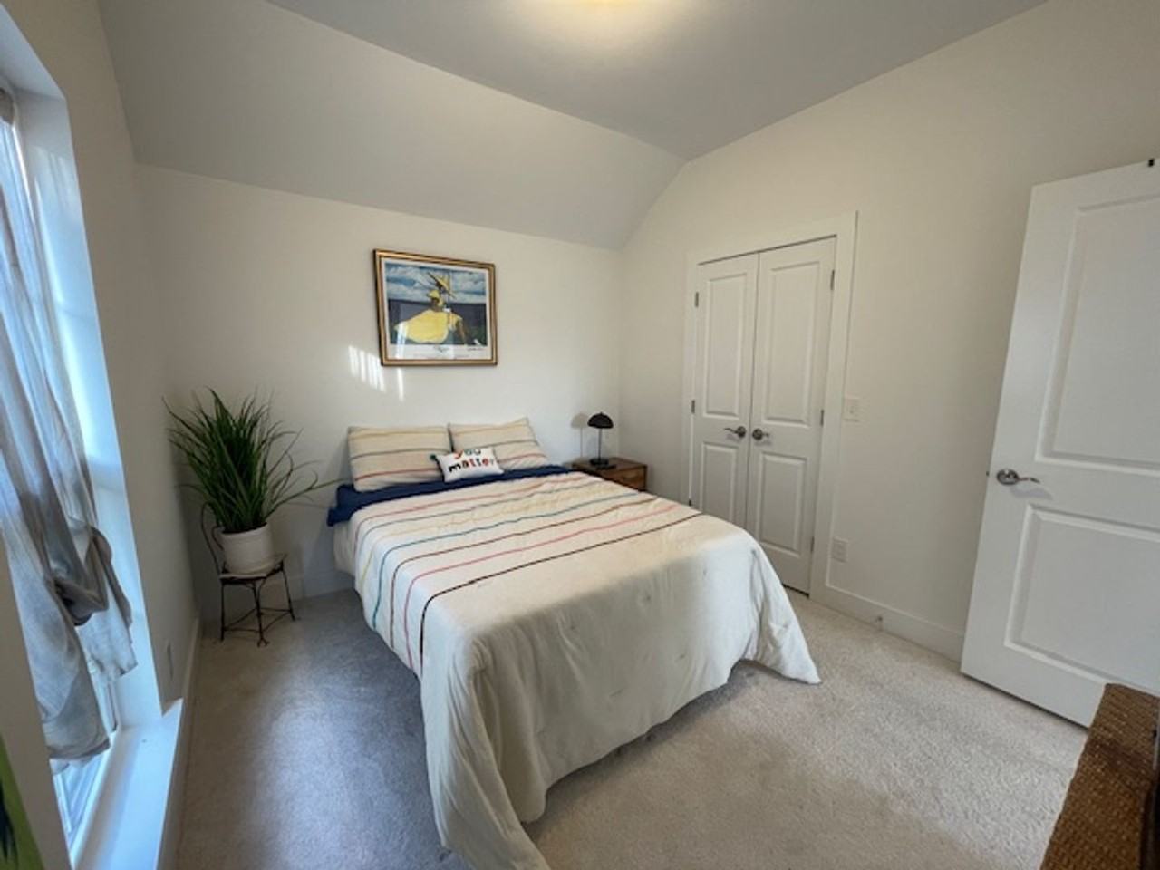 210 Saint Anns Aly - Photo 5 of 6