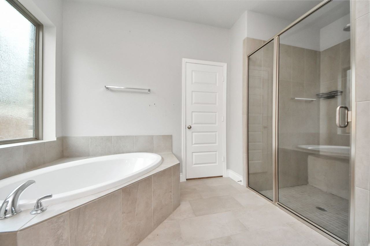 6314 Cord Grass Ct - Photo 3 of 37