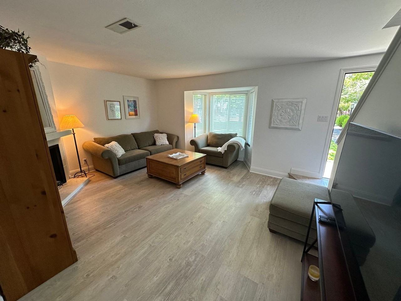 18 Sierra Ln - Photo 3 of 17