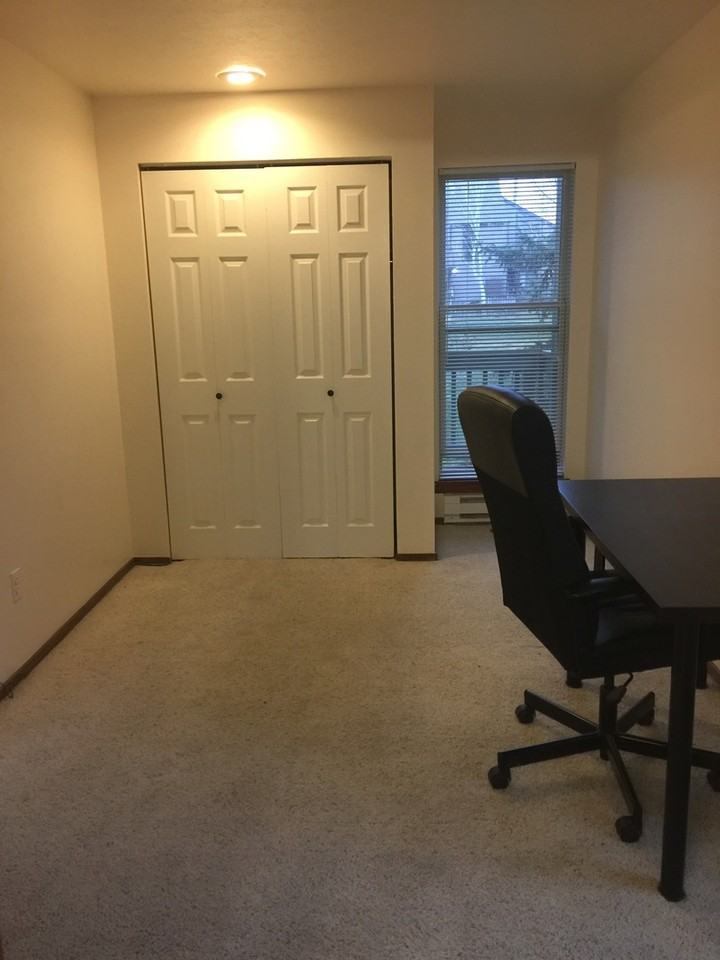 3219 Redstone Rd - Photo 5 of 27