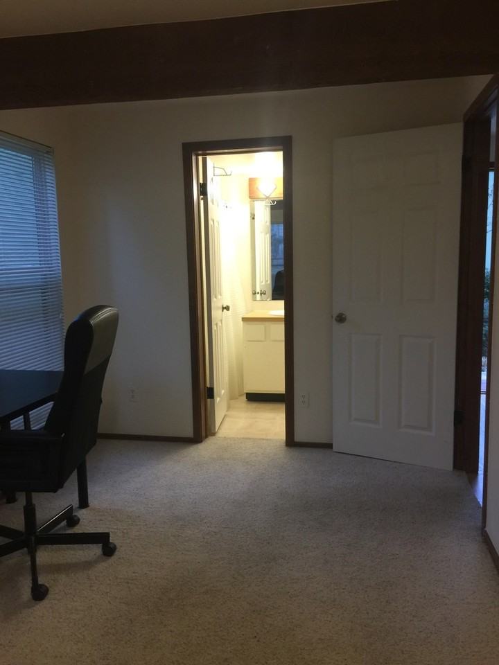 3219 Redstone Rd - Photo 7 of 27