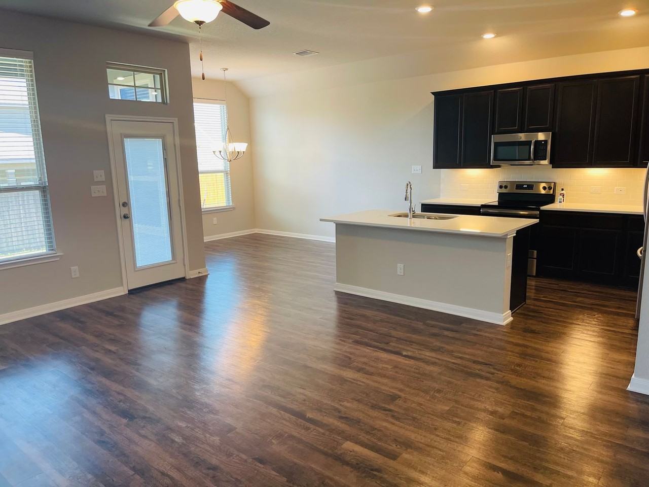 5318 Lancaster Dr - Photo 2 of 25