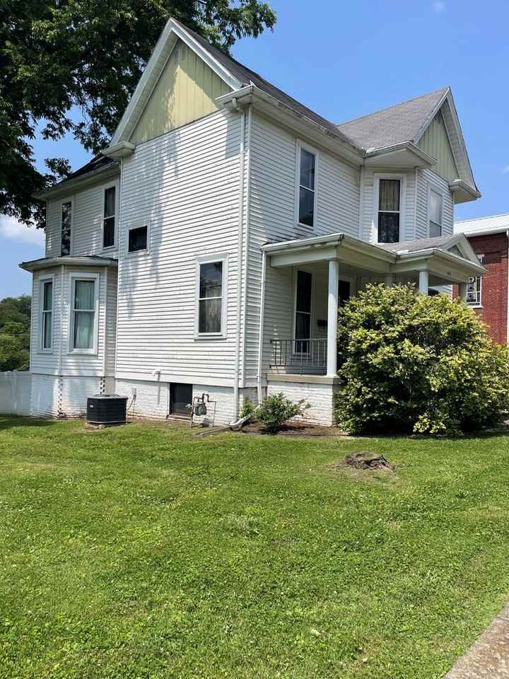 421 Main Cross St - Photo 2 of 28