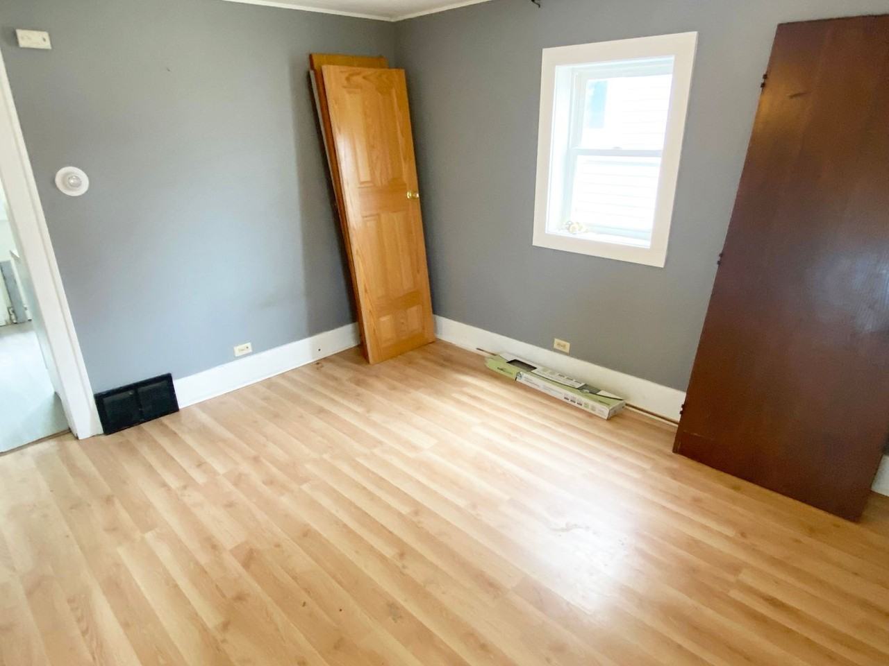 415 Frenzel Street - Photo 2 of 22