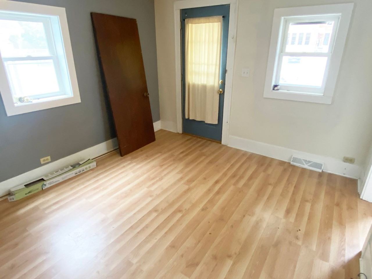 415 Frenzel Street - Photo 5 of 22