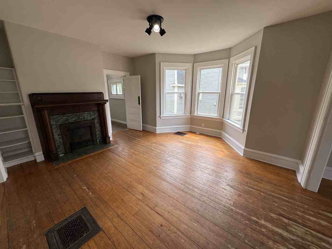 97/99 Church St #97 - Photo 5 of 26