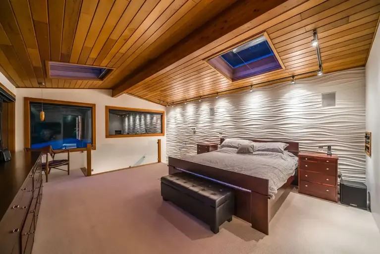 6160 Genoa Bay Rd - Photo 2 of 3