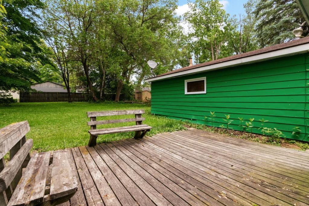 1210 Blaine Dr - Photo 7 of 25