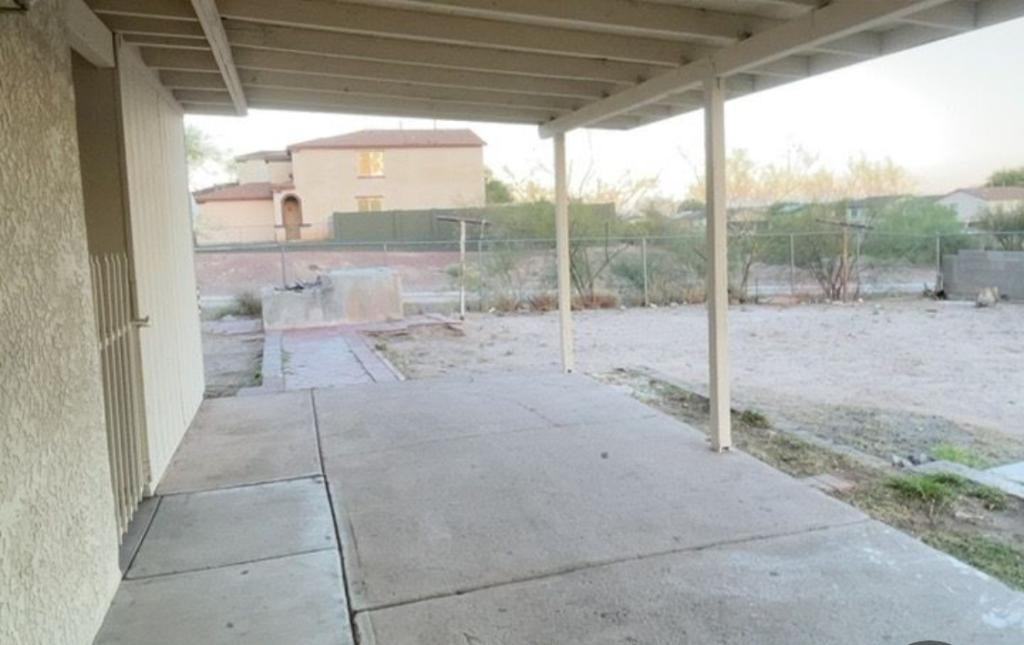 1601 W San Ricardo Blvd - Photo 2 of 9