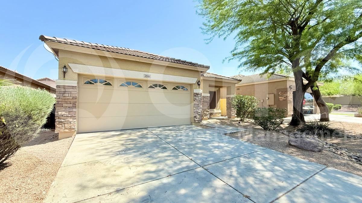 2516 W Amber Sun Dr - Photo 3 of 10
