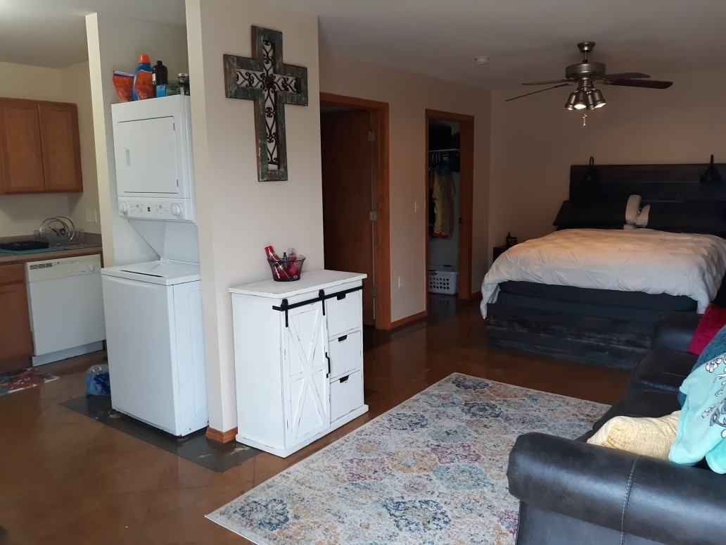 210 S Husband St #13 - Photo 4 of 4