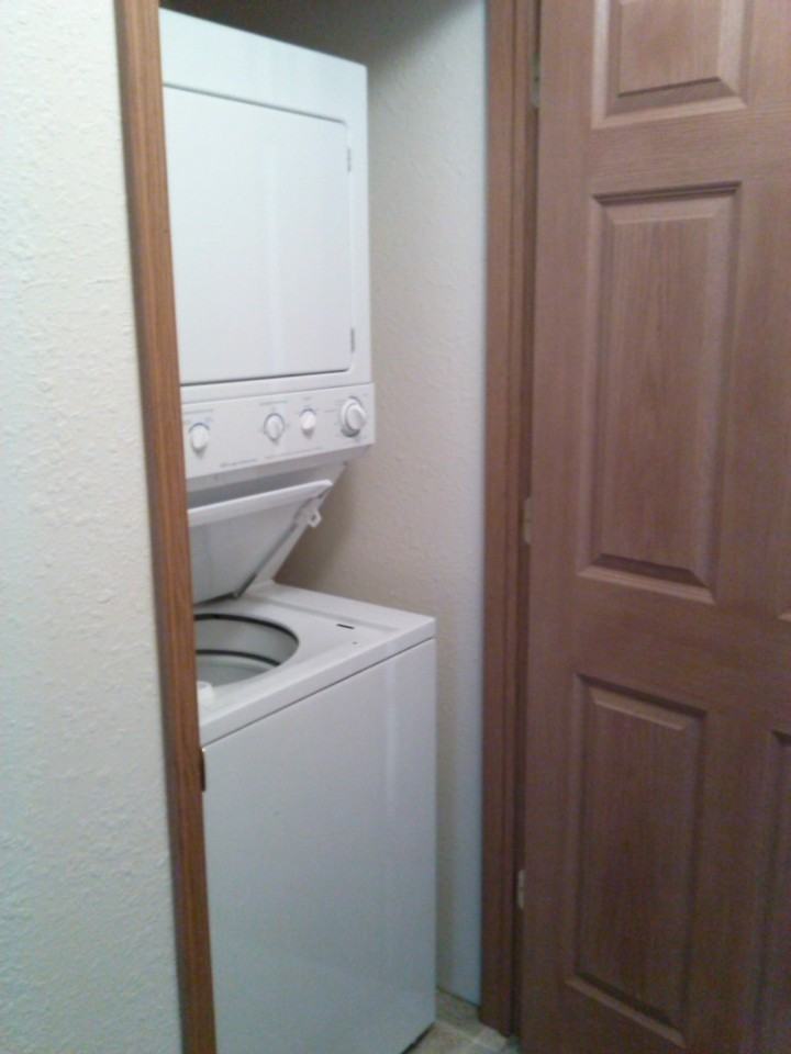1021 S Mission St - Photo 2 of 12