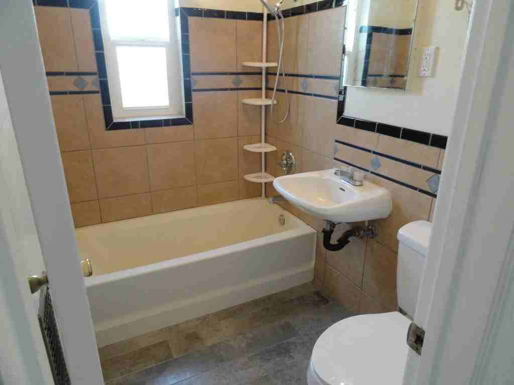 2309 N Treat Ave - Photo 4 of 13