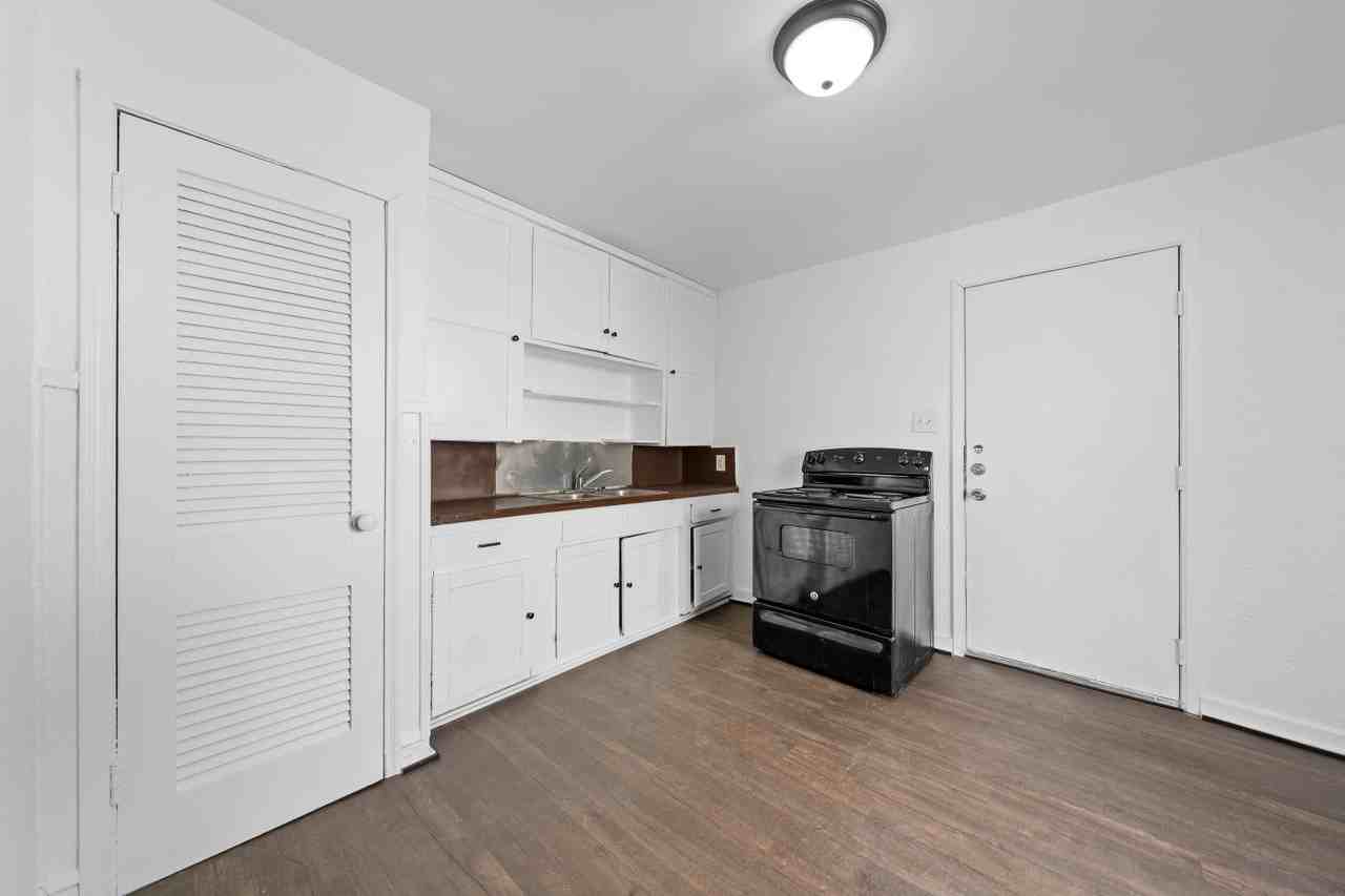 2601 Herring Ave #1 - Photo 7 of 24