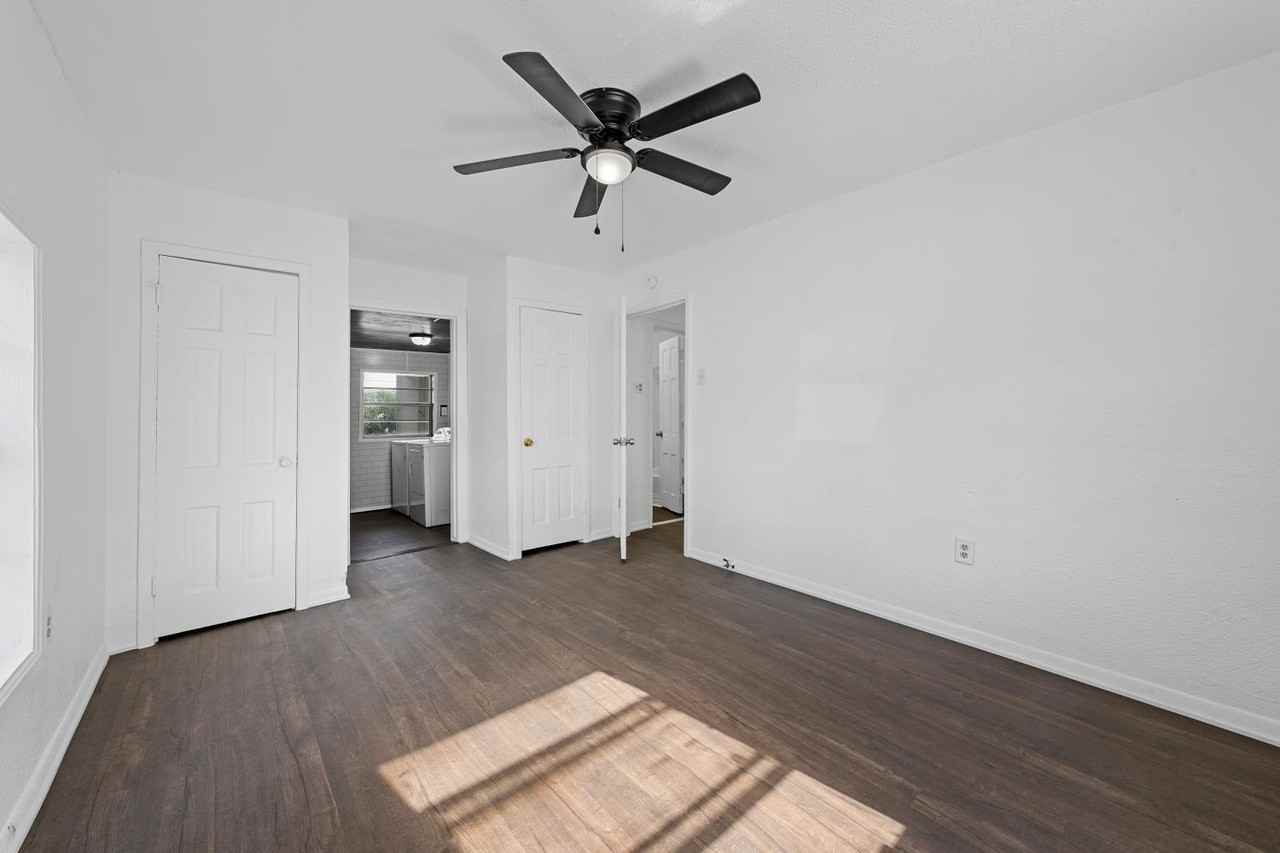 2601 Herring Ave #1 - Photo 5 of 24