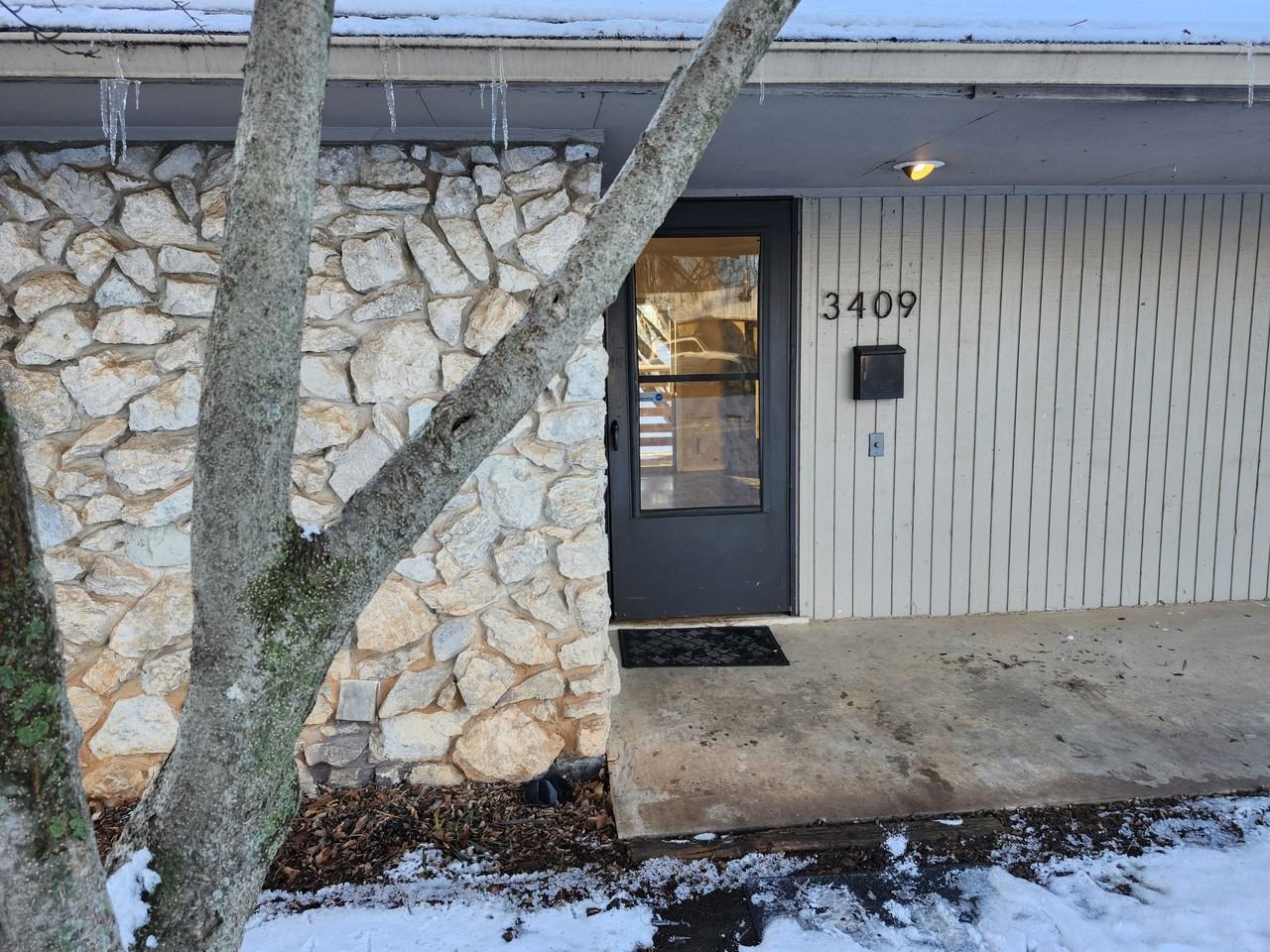 3411 Cameron Ct #3411 - Photo 2 of 2