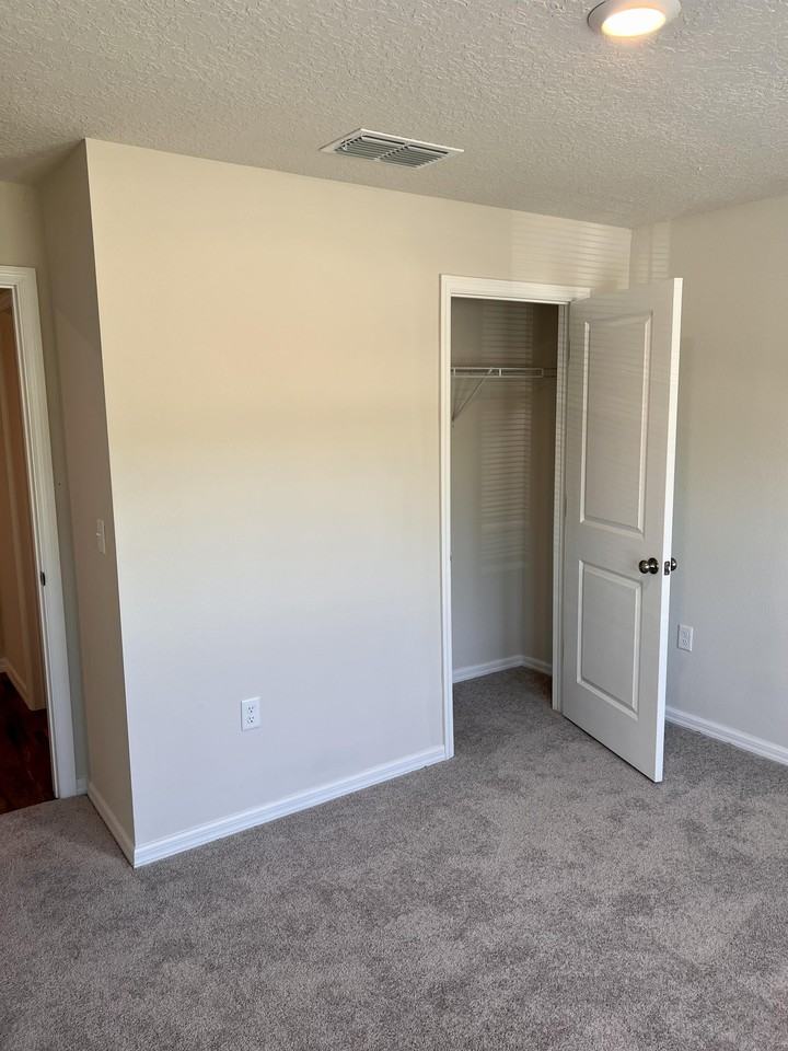 6652 N Bedstrow Blvd - Photo 2 of 25