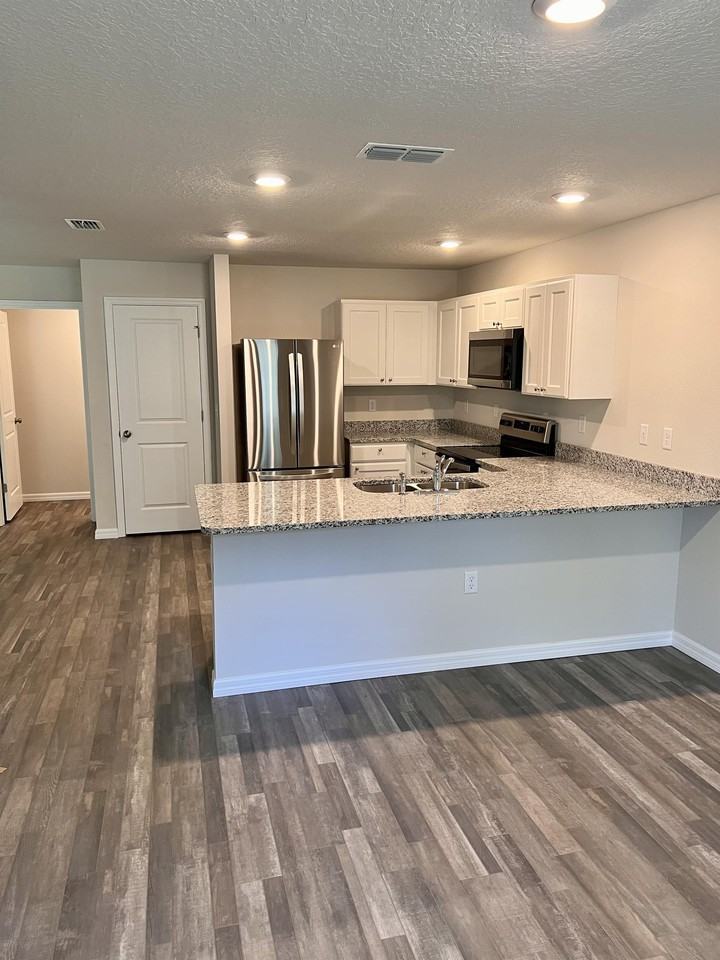 6652 N Bedstrow Blvd - Photo 6 of 25