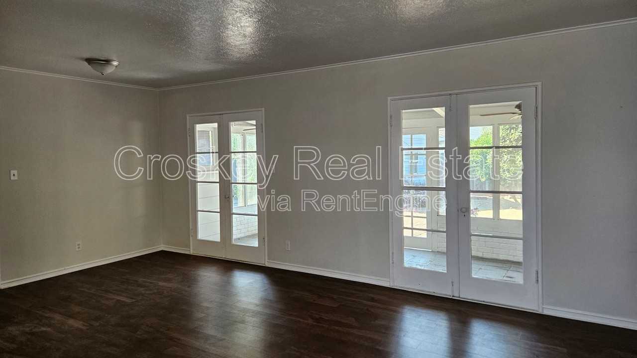 30 W 17th St - Photo 3 of 13