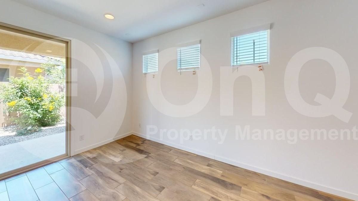 17108 W Fallen Leaf Ln - Photo 6 of 25