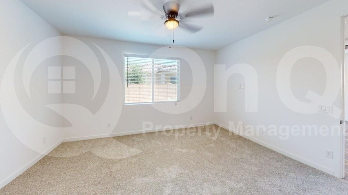 17108 W Fallen Leaf Ln - Photo 7 of 25