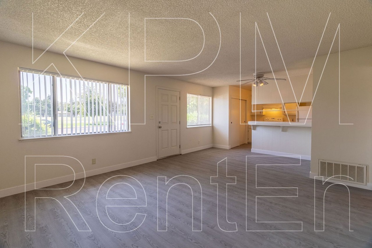 1220 Occidental Ave #1 - Photo 3 of 15