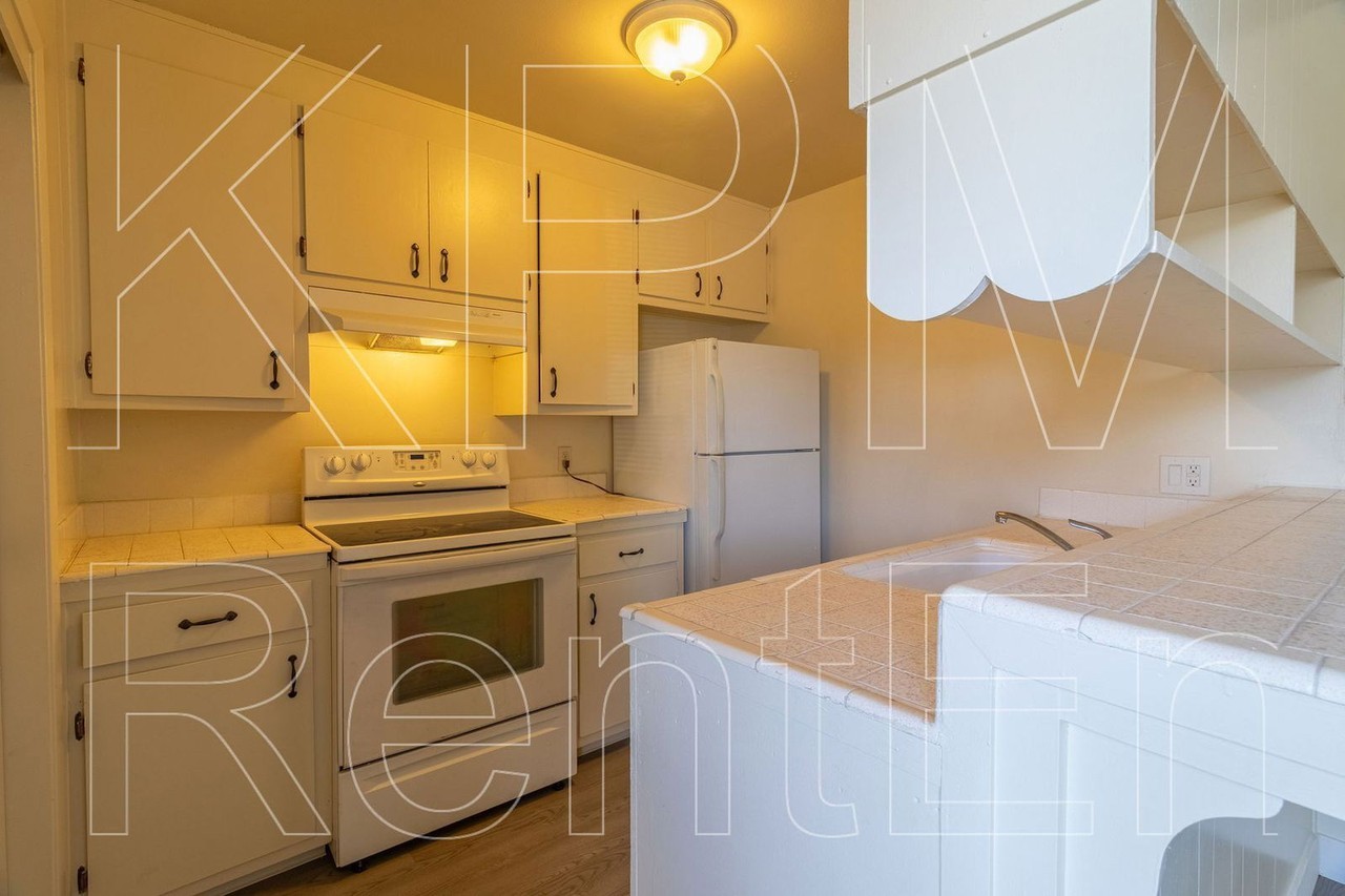 1220 Occidental Ave #1 - Photo 6 of 15