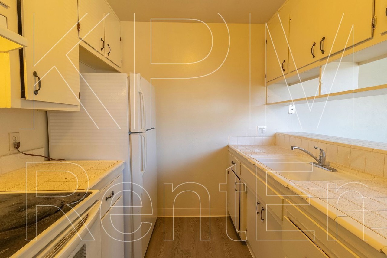1220 Occidental Ave #1 - Photo 7 of 15
