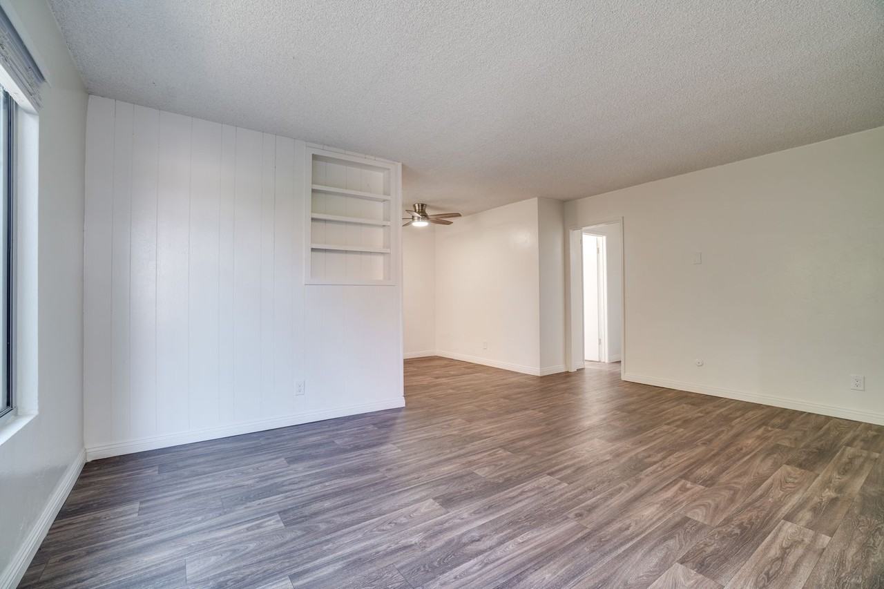 Wave Crest - Photo 6 of 11