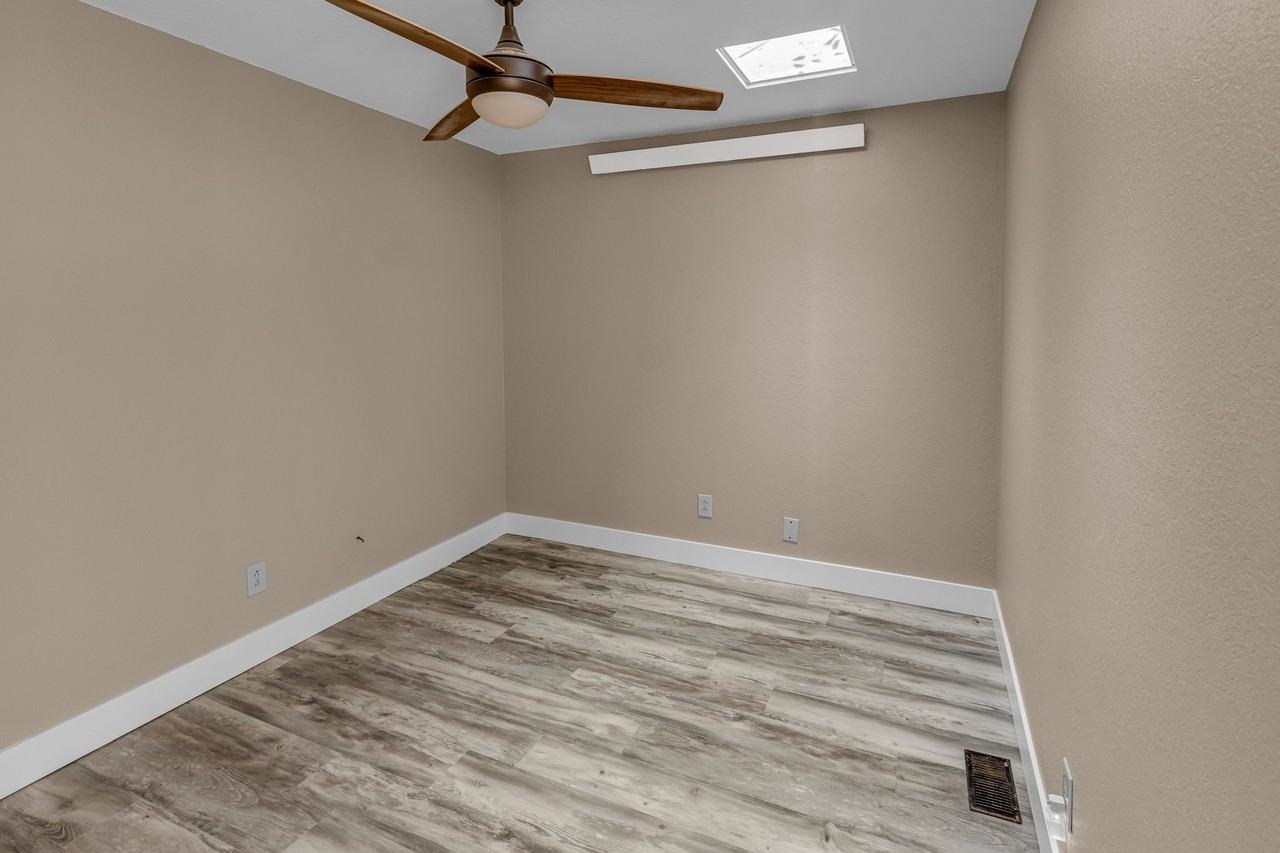 36 Estes Dr - Photo 5 of 12