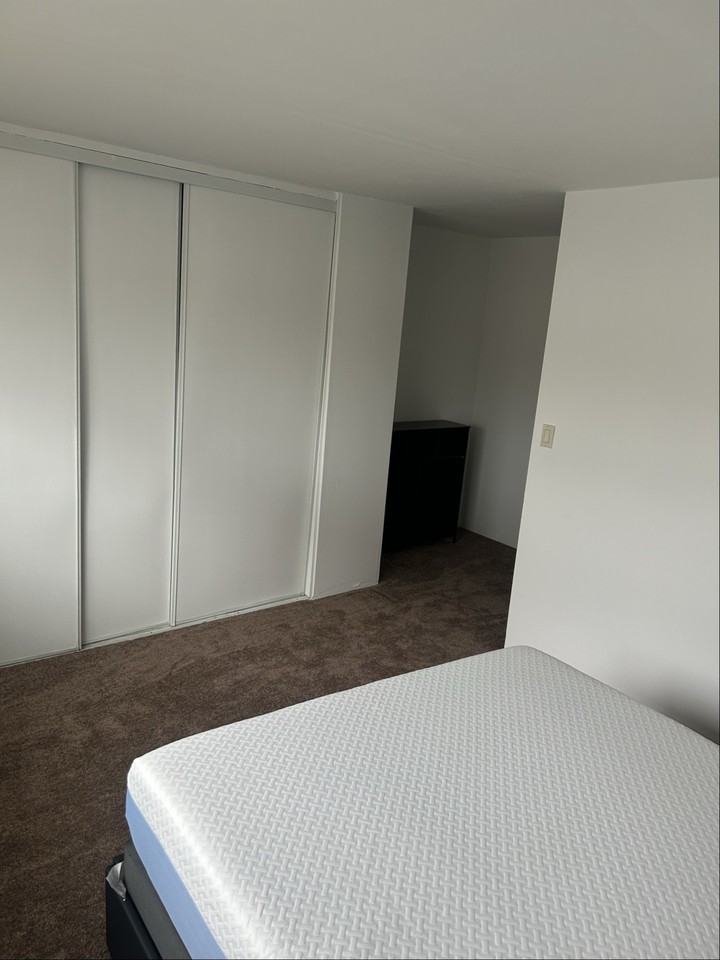 450 Colorado Ave Apt A - Photo 3 of 12