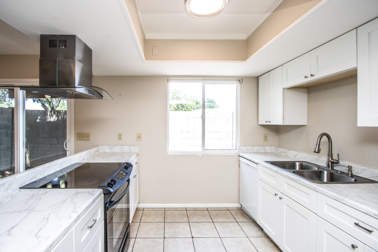 15601 N 27th St Unit 30 - Photo 7 of 25