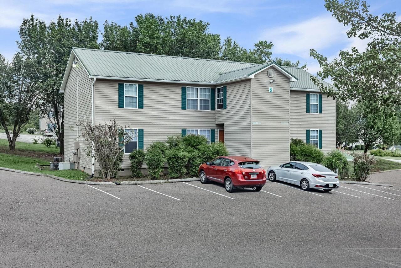 23 Digby Ln Unit 02 - Photo 3 of 32