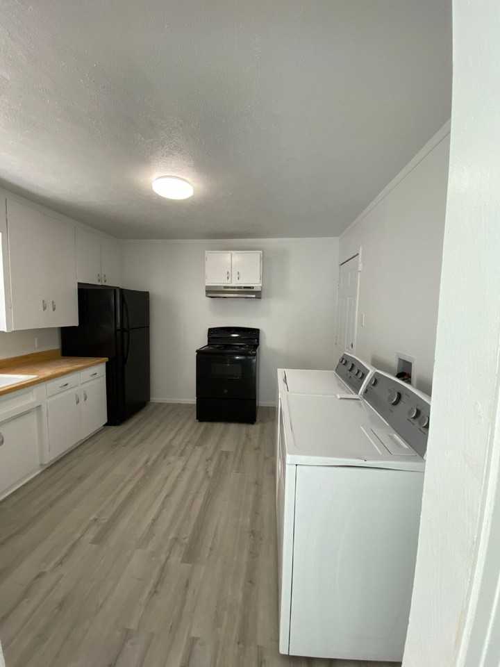 3303 35th St - Photo 7 of 15