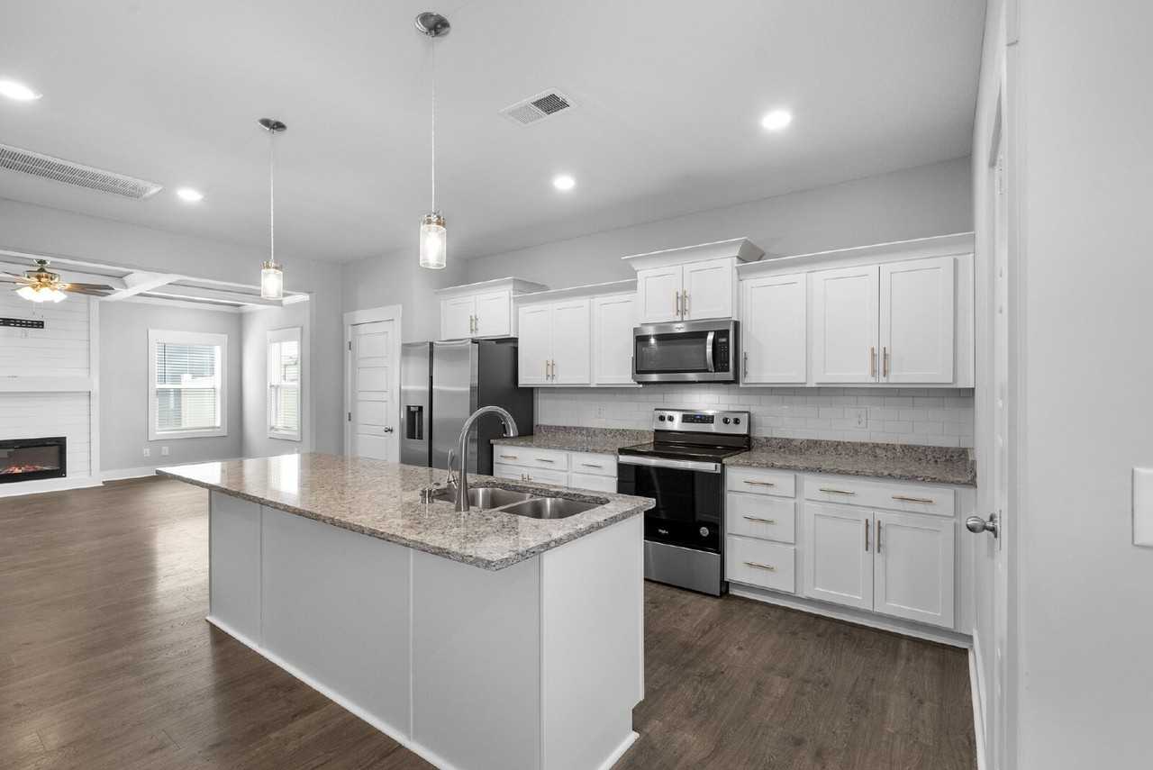 1532 Kingbird Dr - Photo 6 of 16