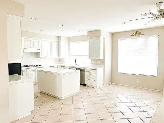 6061 Undisclosed - Photo 6 of 17