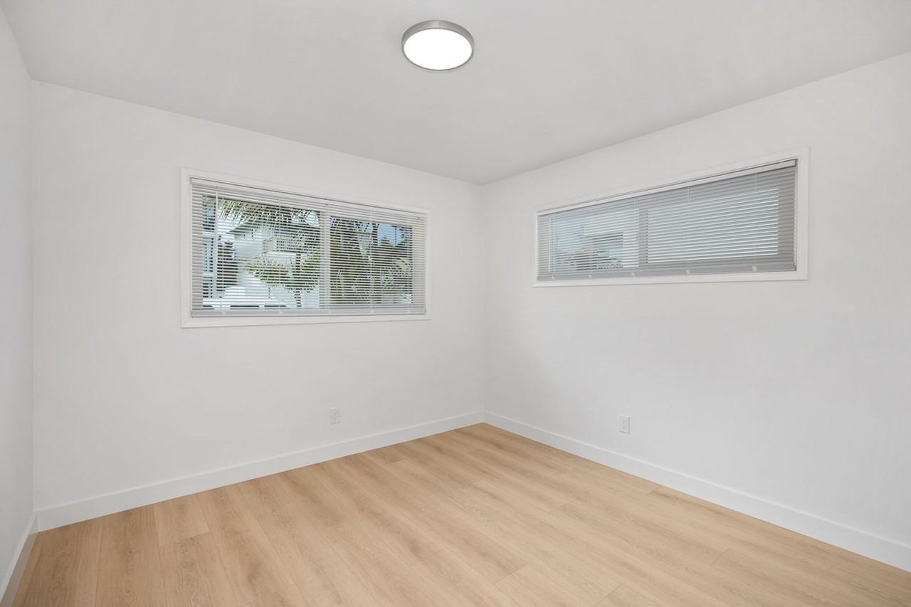 229 La Paloma - Photo 7 of 11