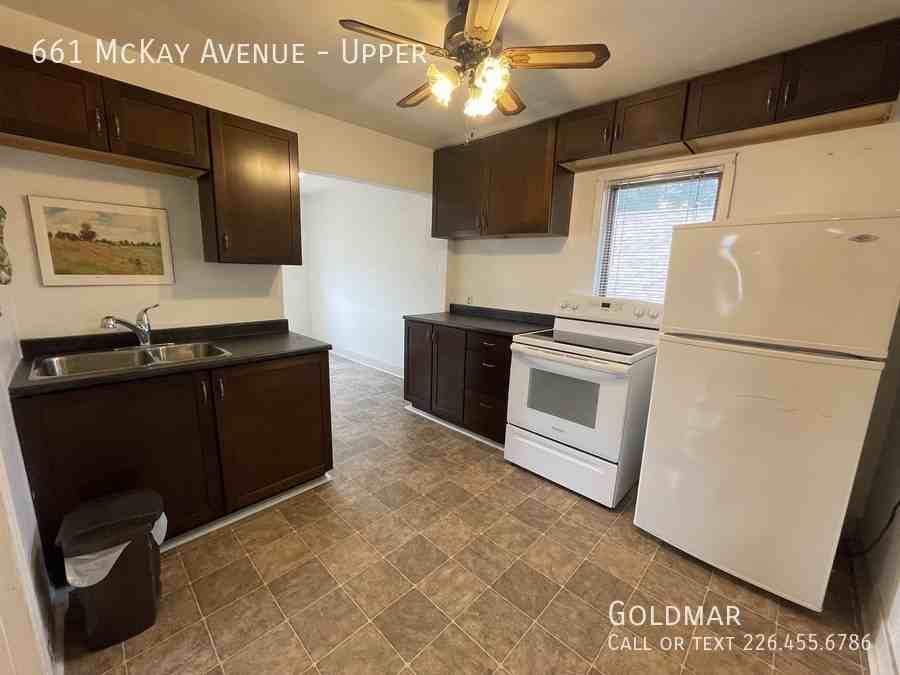 661 Mckay Ave - Photo 3 of 11