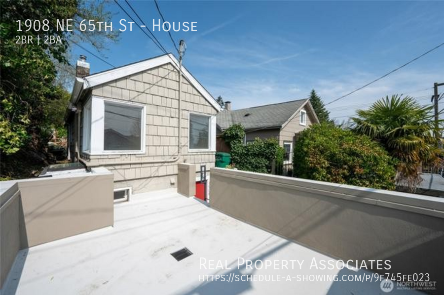 1908 Ne 65th St - Photo 2 of 29