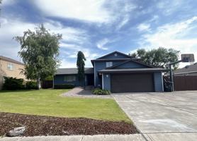 featured image of 705 Edgewater Ln