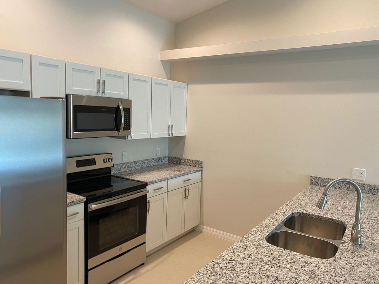 841 Mohawk Pkwy - Photo 5 of 17