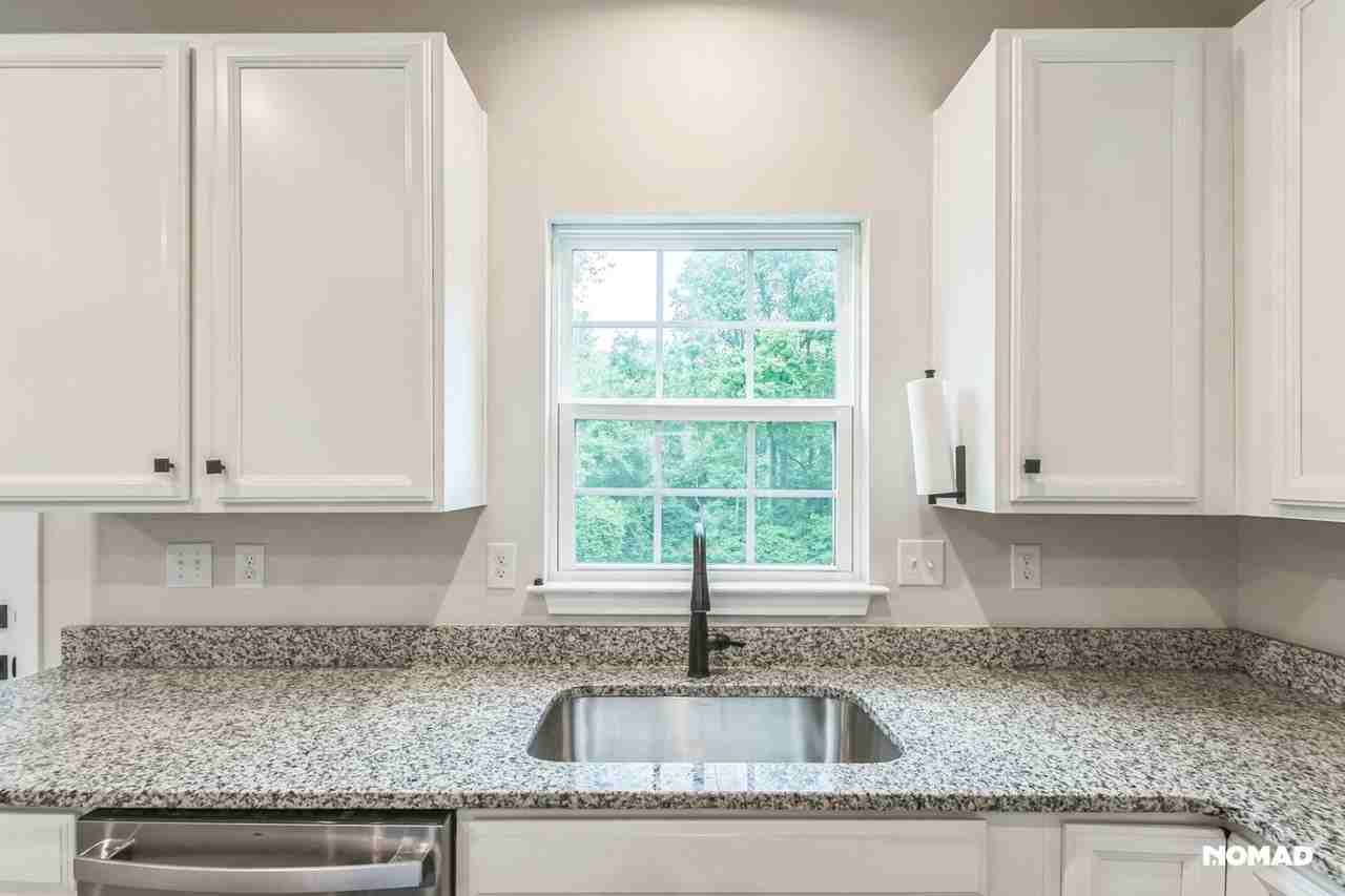 6832 Frey Ln - Photo 7 of 33